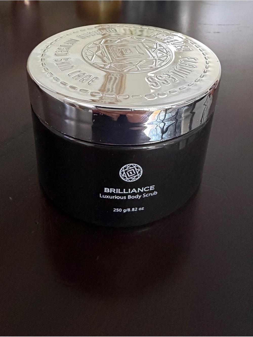 NEW Brilliance Luxurious Body Scrub 250g Exfoliating Sea Salt Body Polish